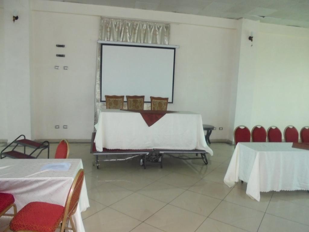 Sarem International Hotel Addis Ababa Dış mekan fotoğraf